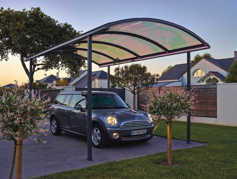 carport voiture autoportant